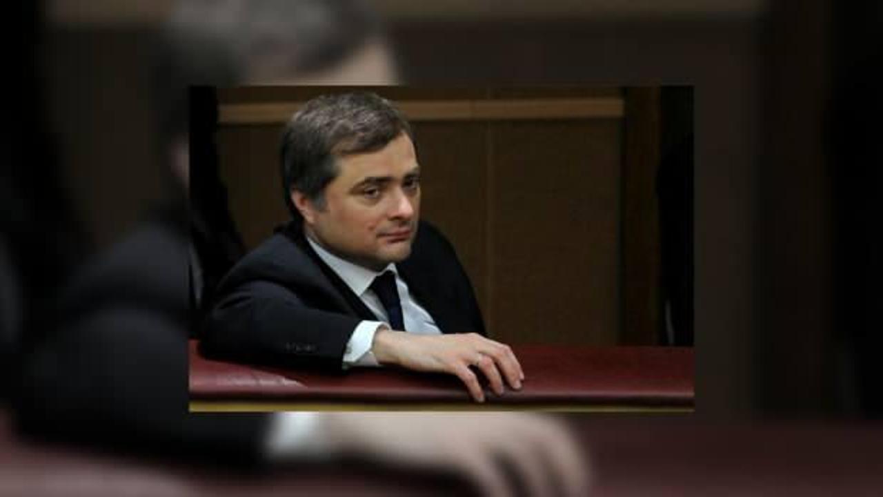 Putin, Rusya Devlet Başkan Yardımcısı Surkov’u görevden aldı
