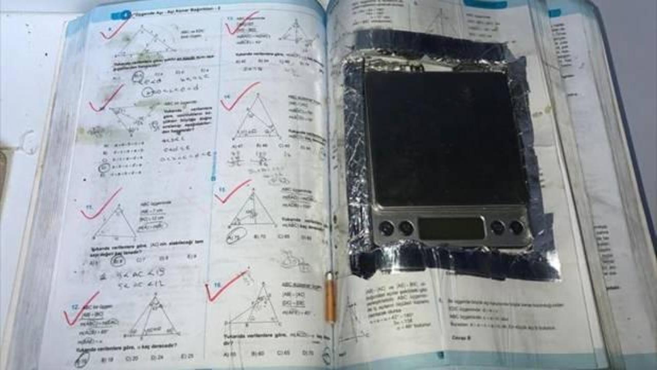 ALES kitabı i&ccedil;inden &ccedil;ıkan şey şoke etti