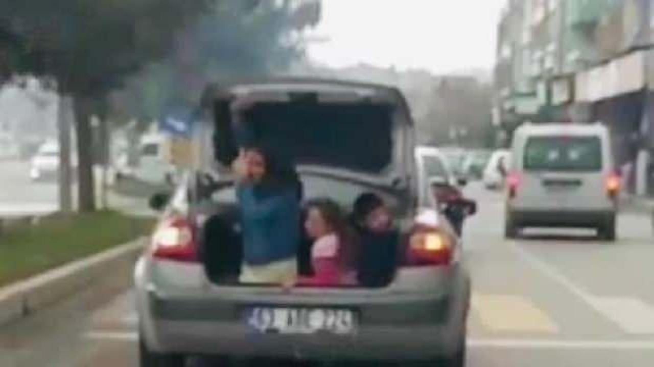 Çocukların otomobil bagajında tehlikeli oyunu