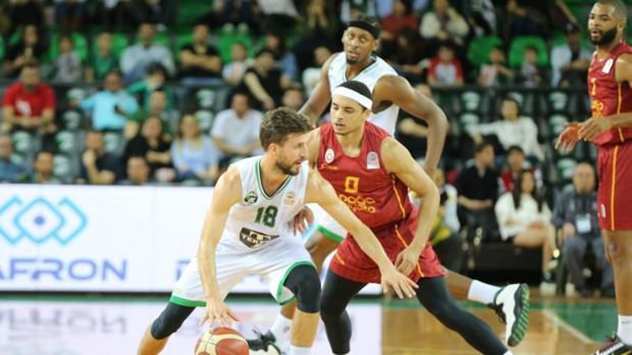 Galatasaray deplasmanda galip!