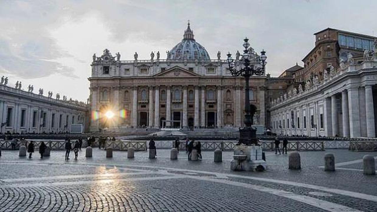 Koronavirüs, Vatikan'a sıçradı