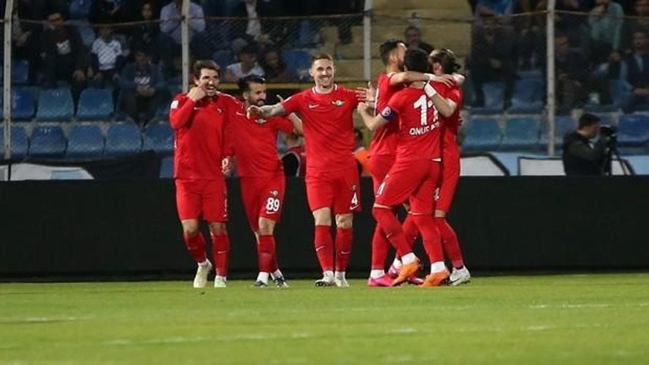 5 gollü müthiş maçta kazanan Akhisarspor!
