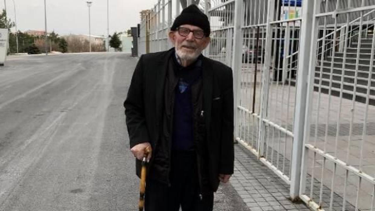80 yaşındaki Kayserispor taraftarı seyircisiz maça geldi