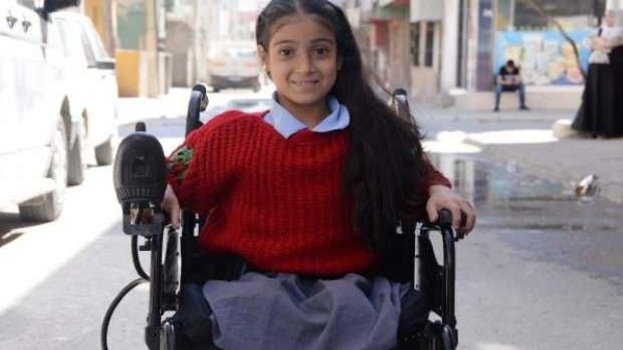 K&uuml;&ccedil;&uuml;k Hanım'ın ak&uuml;l&uuml; sandalye sevinci