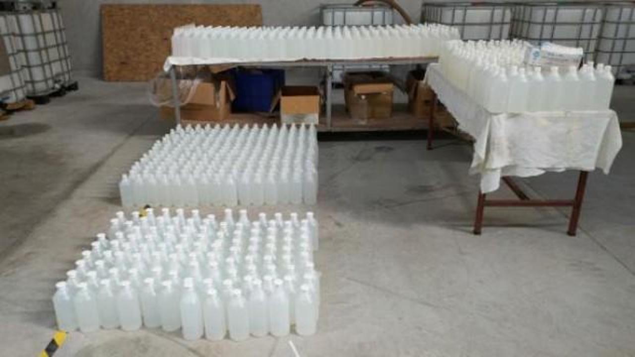 İzmir'de, 2 ton sahte dezenfektan ele geçirildi
