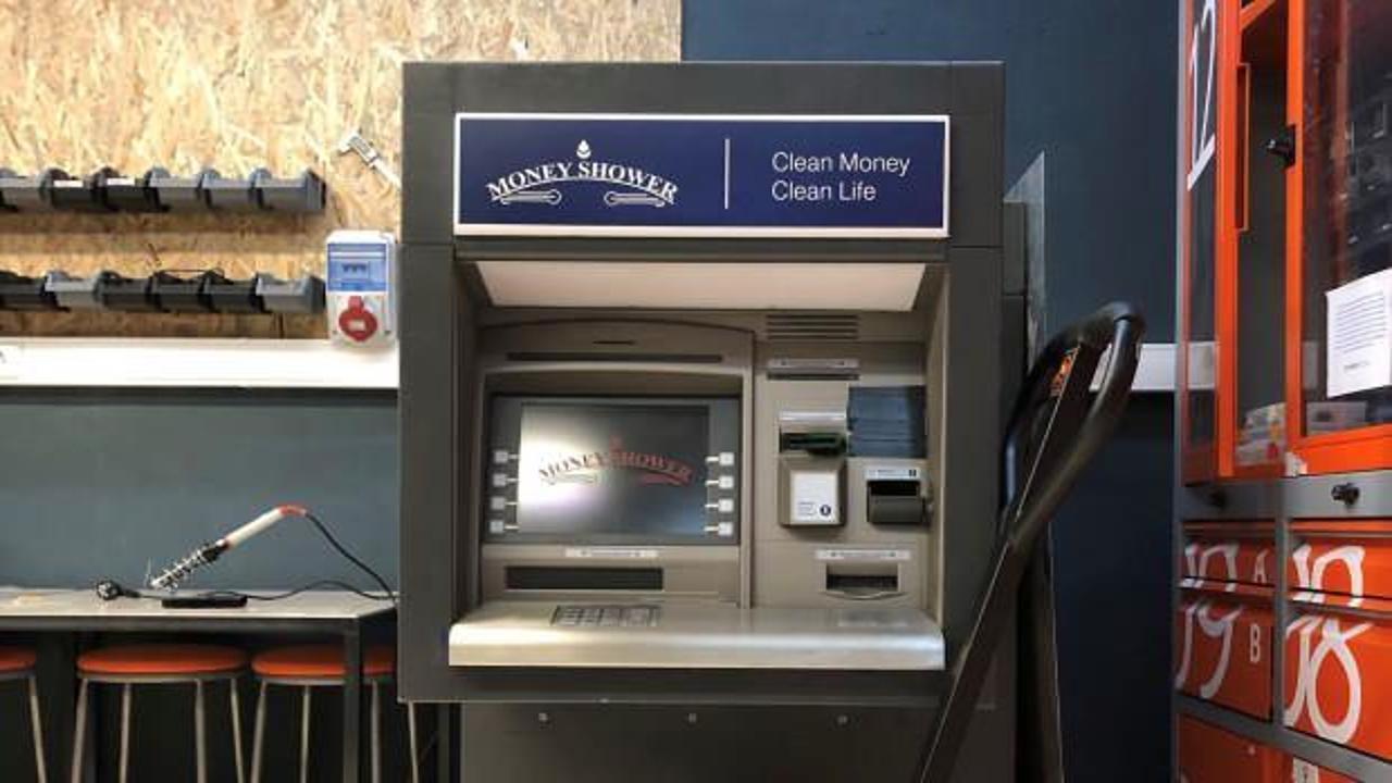 Türkler geliştirdi! Kağıt paraları ATM içinde dezenfekte eden sistem