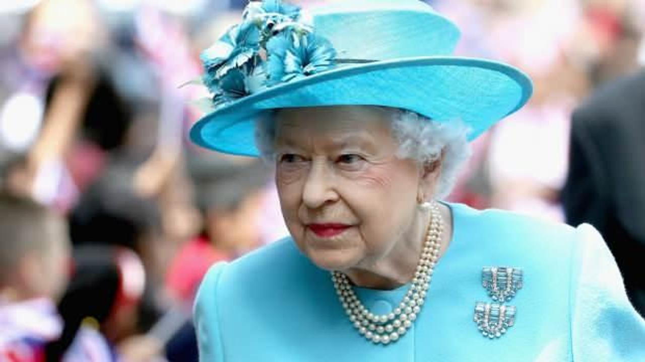 Kraliçe Elizabeth’e koronavirüs mü bulaştı?