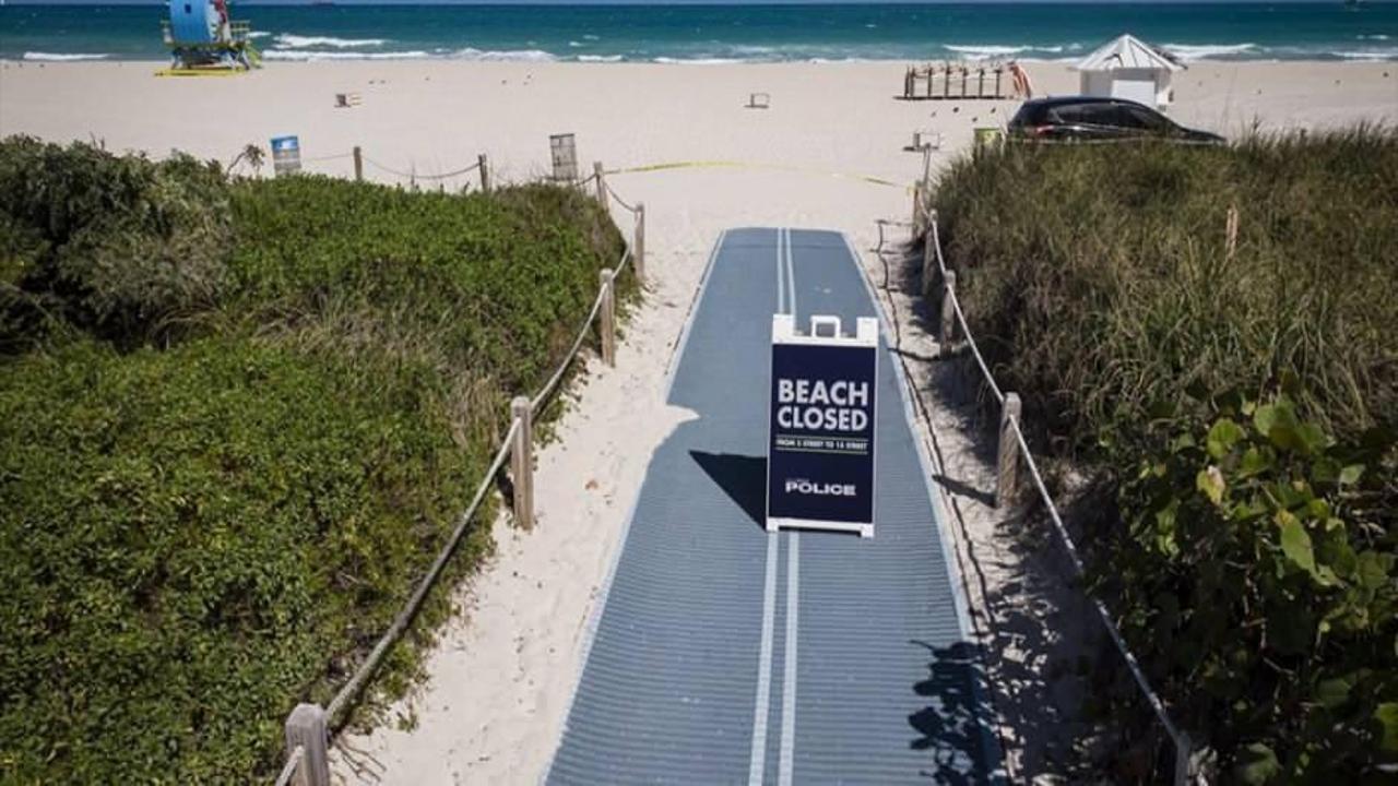 Miami'nin meşhur plajları corona virüs nedeniyle kapatıldı
