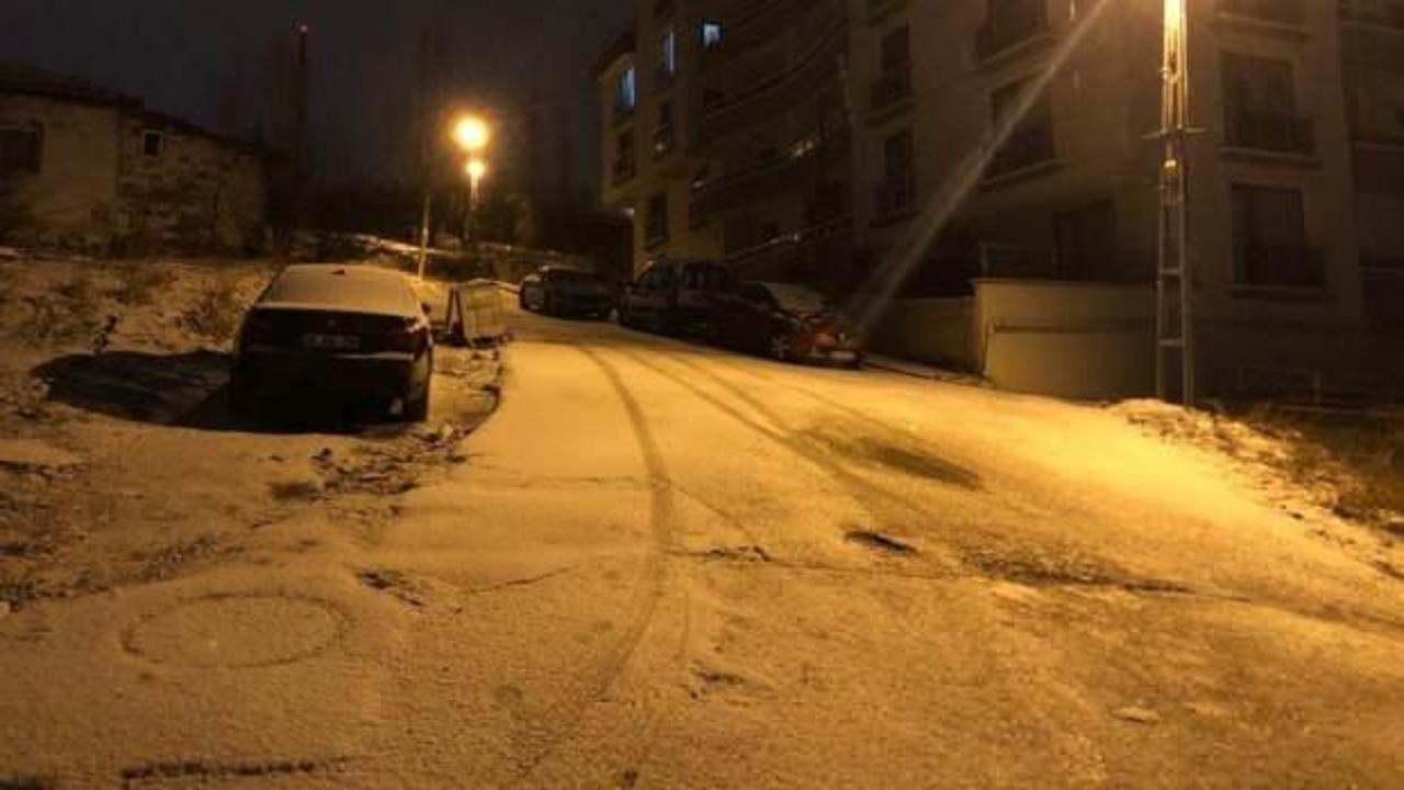 Mart'ın ortasında Ankara ve Karabük'te kar yağışı!