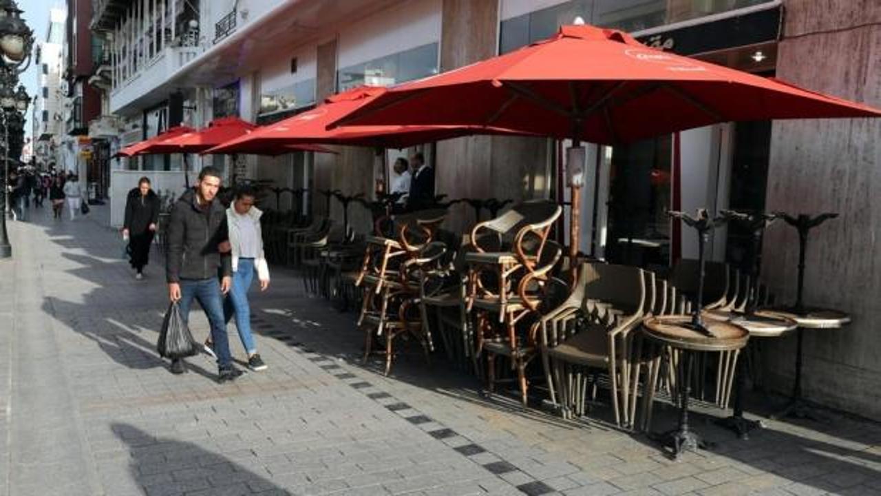 Tunus'ta sokağa çıkma yasağı ilan edildi