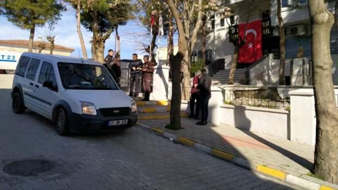 Diyarbakır'da HDP'li 4 belediye başkanına terör gözaltısı