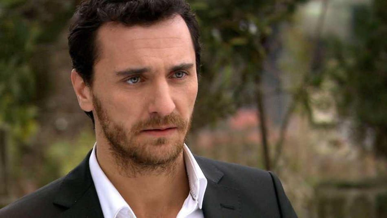 'Fatmag&uuml;l'&uuml;n Su&ccedil;u Ne?' dizisinin oyuncusu Fırat &Ccedil;elik işsiz kaldı!