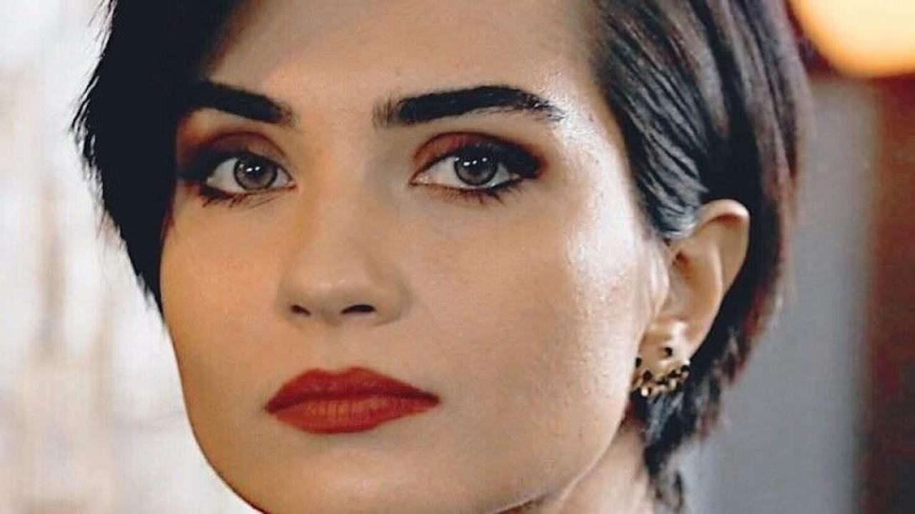 Tuba B&uuml;y&uuml;k&uuml;st&uuml;n: 'T&uuml;rkiye'de b&uuml;y&uuml;k bir l&uuml;ks i&ccedil;erisinde yaşıyoruz!'