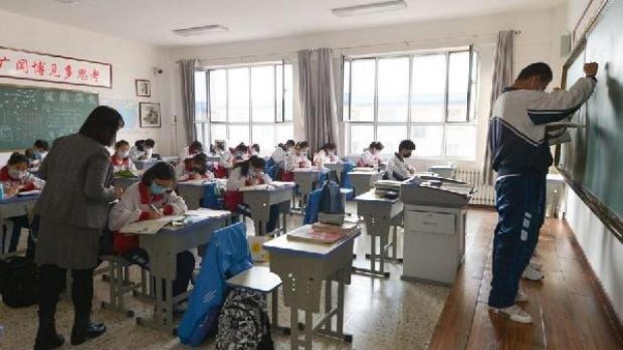 Çin'de okullar kısmen açıldı