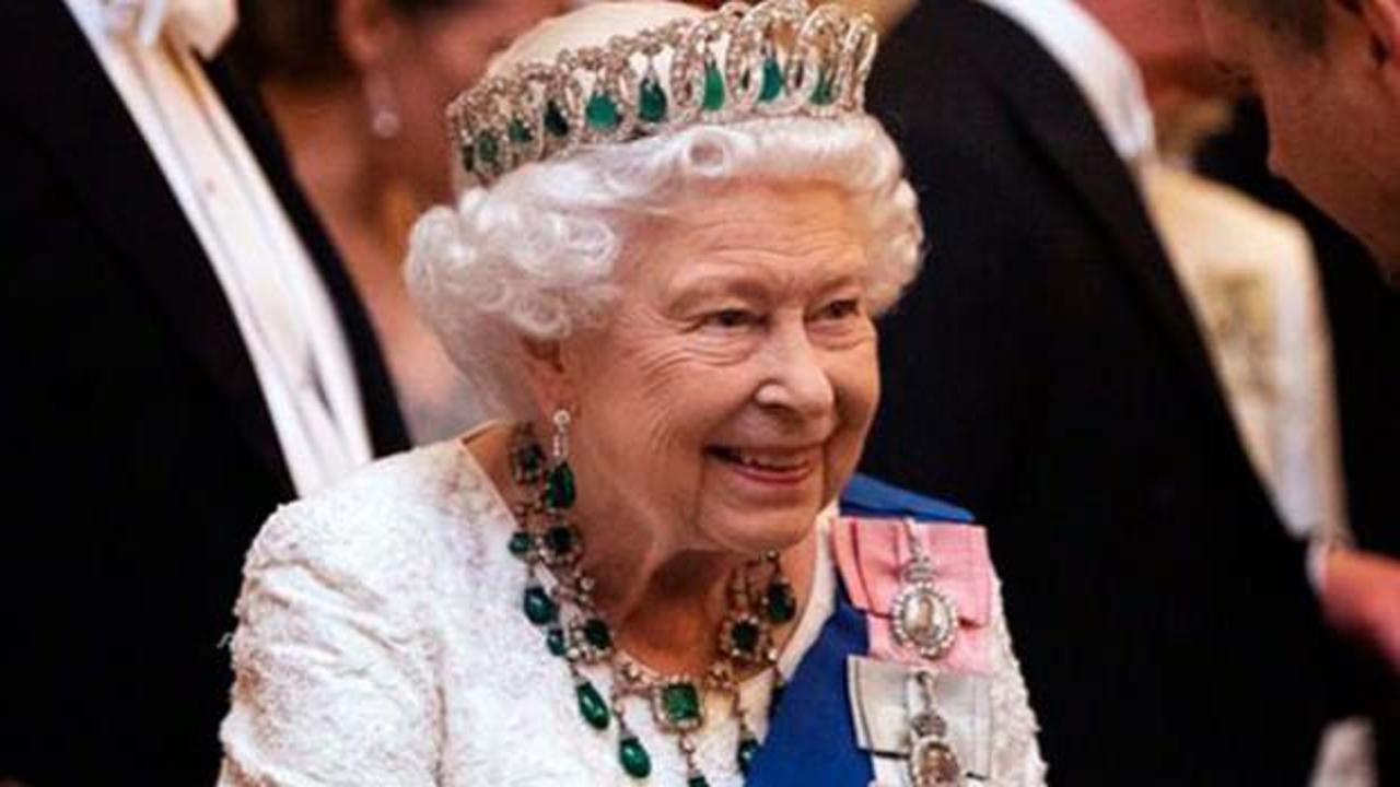 Kraliçe Elizabeth ulusa seslendi: Bu savaşta mücadeleyi kazanacağız