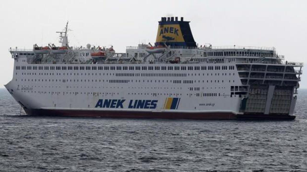 İspanya ve Türkiye'ye uğramış! Dev gemi Yunanistan'da karantinaya alındı