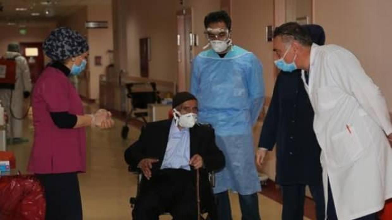 87 yaşındaki Covid-19 hastası bir haftada taburu edildi