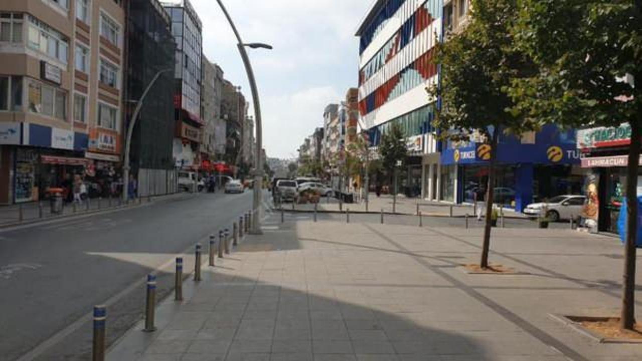 İstanbul'da bir cadde ve bir meydan daha trafiğe kapatıldı