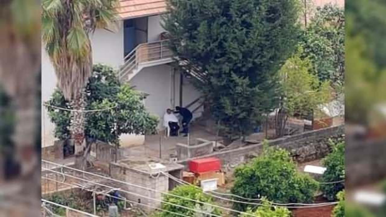 Merdiven altında tıraş! Dikkat &ccedil;eken g&ouml;r&uuml;nt&uuml;