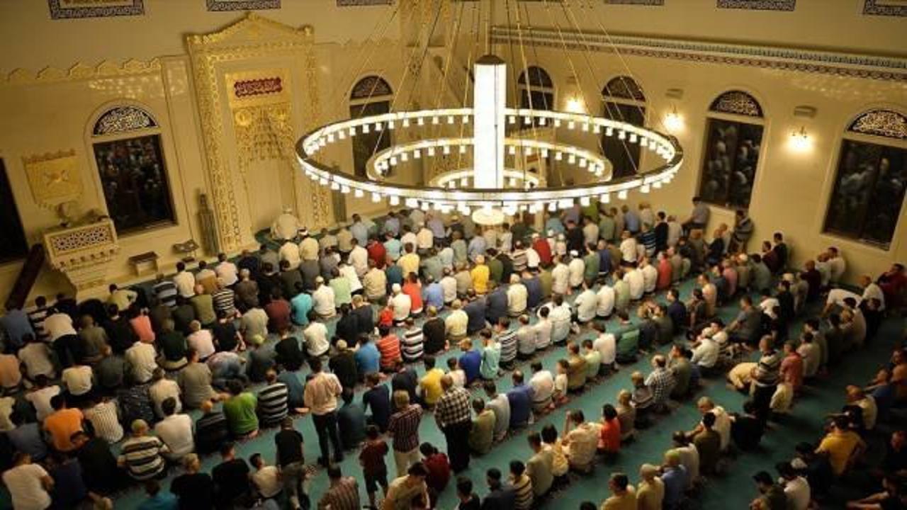 Ramazan ayında teravih namazı kılınacak mı? Ramazanda camiler açık mı?