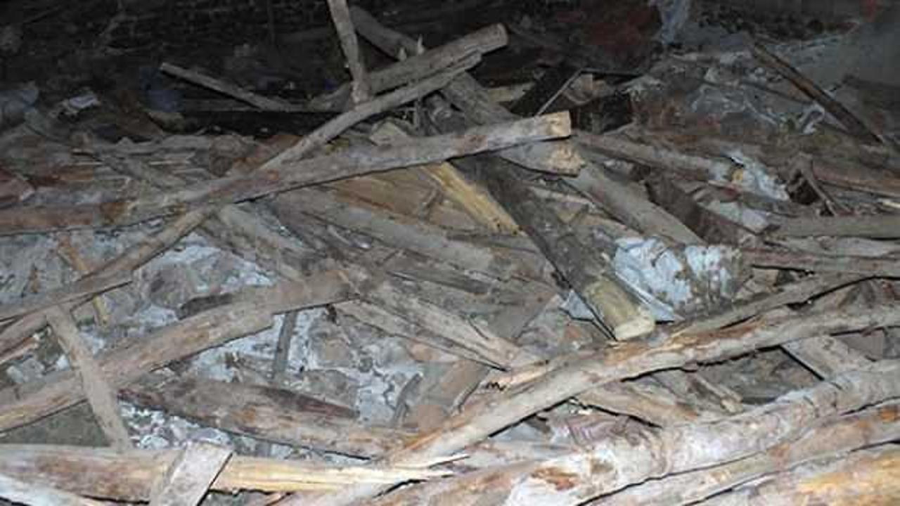 R&uuml;zgardan ahır &ccedil;&ouml;kt&uuml;: 6 kurbanlık hayvan &ouml;ld&uuml;