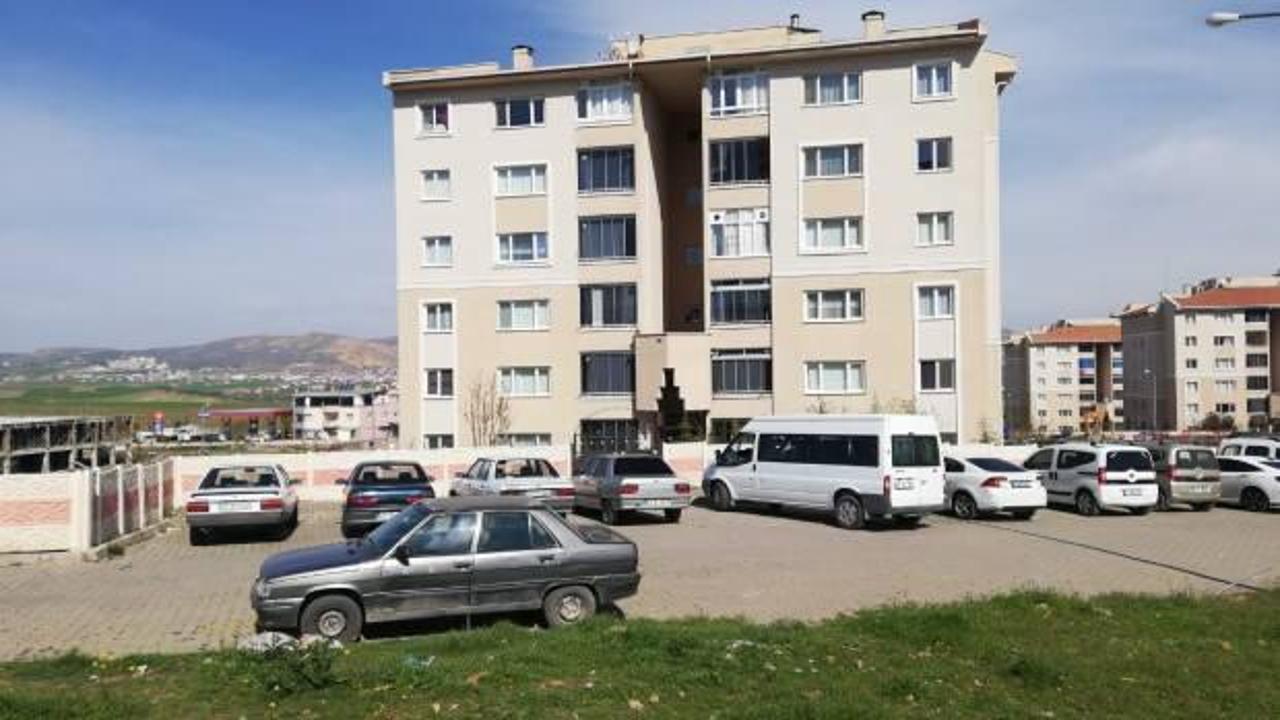 Elazığ'da bir apartman karantinaya alındı