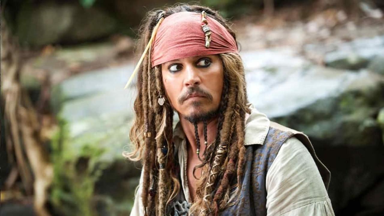 Johnny Depp kimdir? Johnny Depp Instagram hesabı a&ccedil;tı! Sosyal medya yıkıldı...