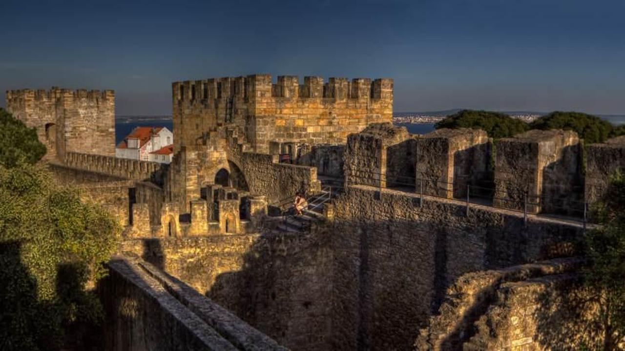  M.Ö. 6. yüzyıldan beri Lizbon'u bu tepeden izliyor: Sao Jorge Kalesi