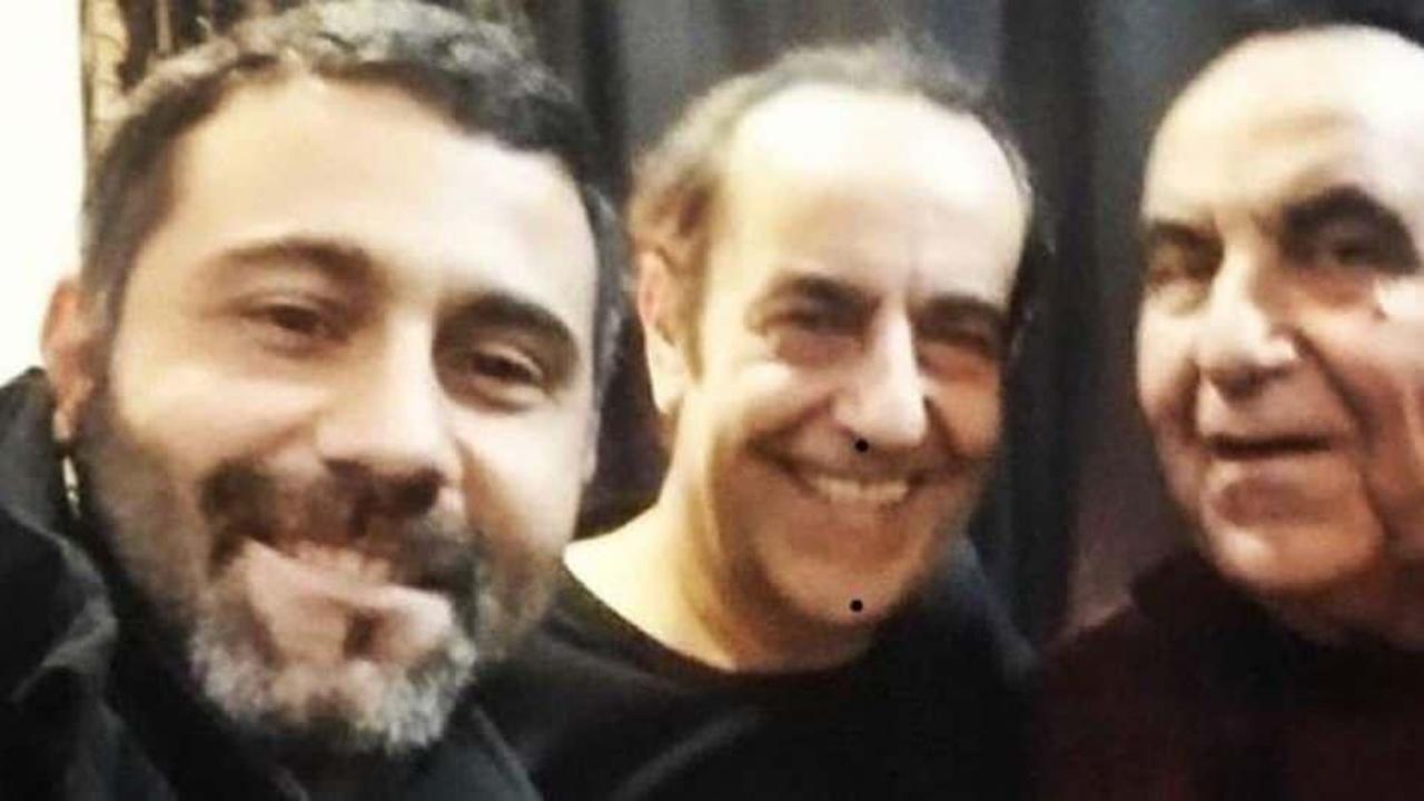 &Uuml;nl&uuml; sanat&ccedil;ı &Ouml;zkan Uğur'un ağabeyi vefat etti!