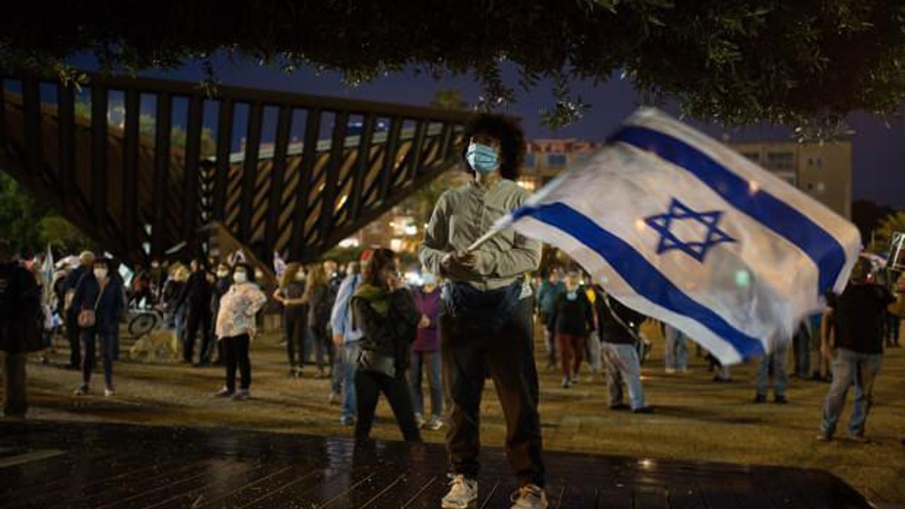 İsrail bayrağını yırtan 9 yaşındaki Yahudi çocuk gözaltına alındı