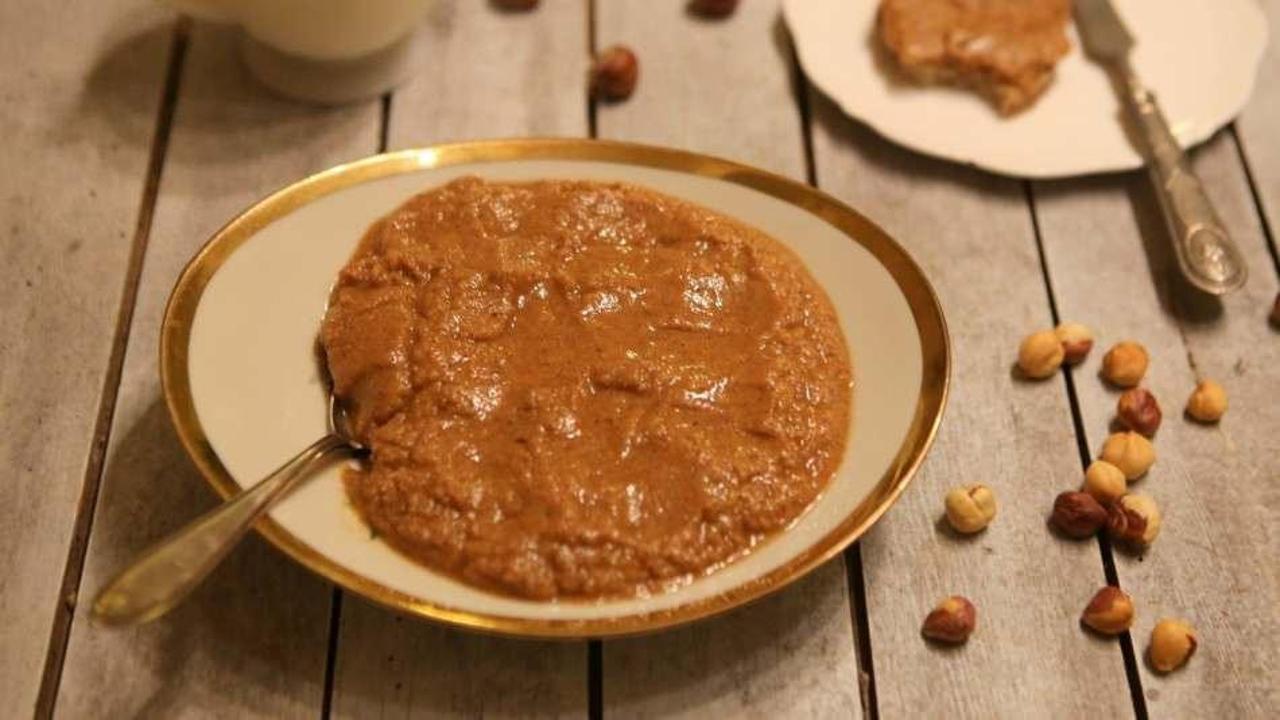 Hurma ezmesi nasıl yapılır? Enfes hurma ezmesi tarifi