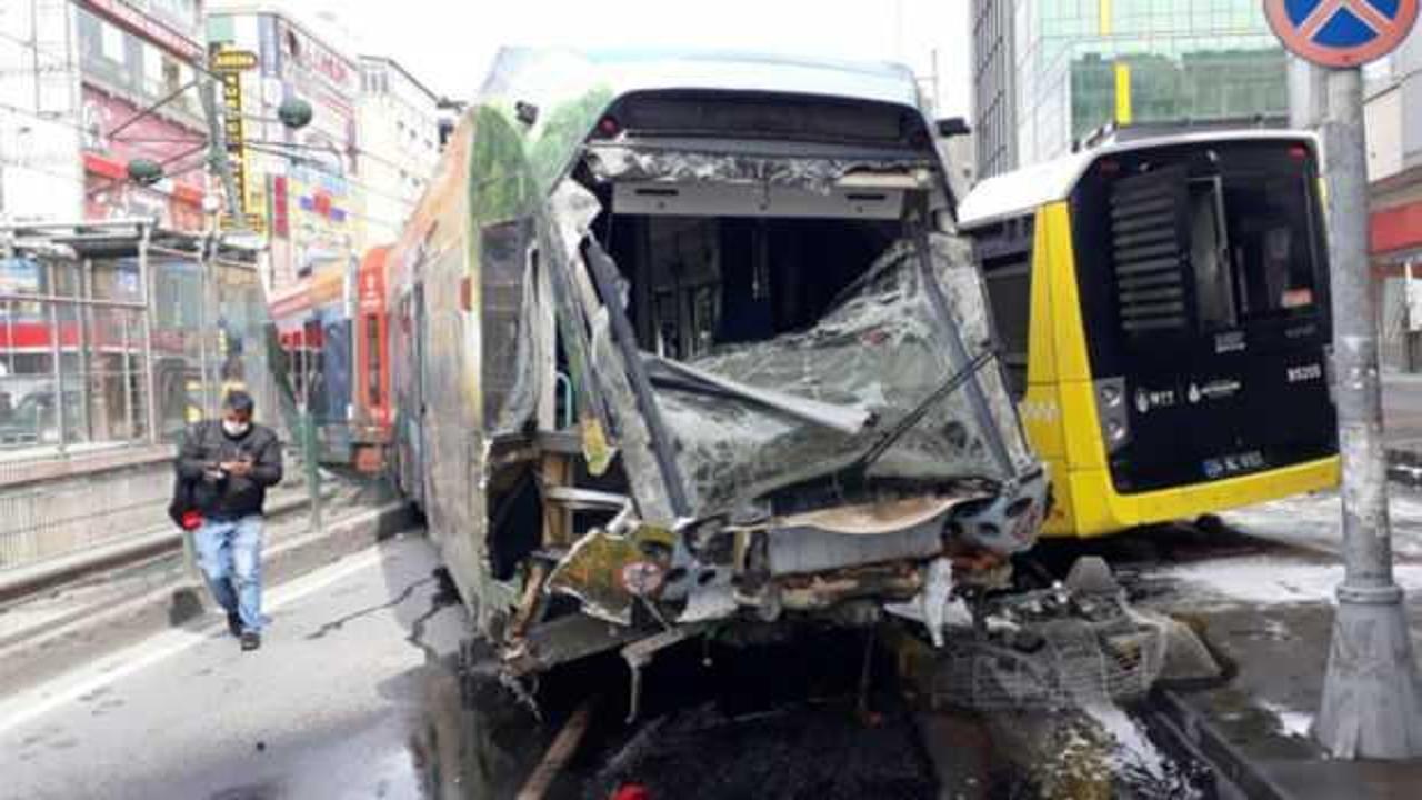 Raydan çıkan tramvay otobüse çarptı! Ekipler bölgede