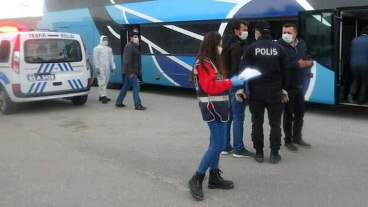 Sahte seyahat belgesiyle İstanbul'dan Van'a gelen 22 kişi yakalandı