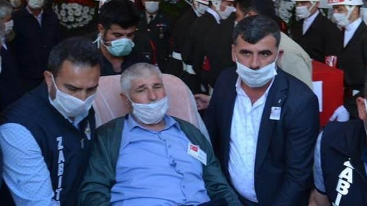 Şehit oğlunun cenazesine sedyeyle katıldı