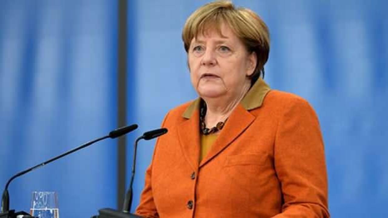Angela Merkel'den aşı açıklaması
