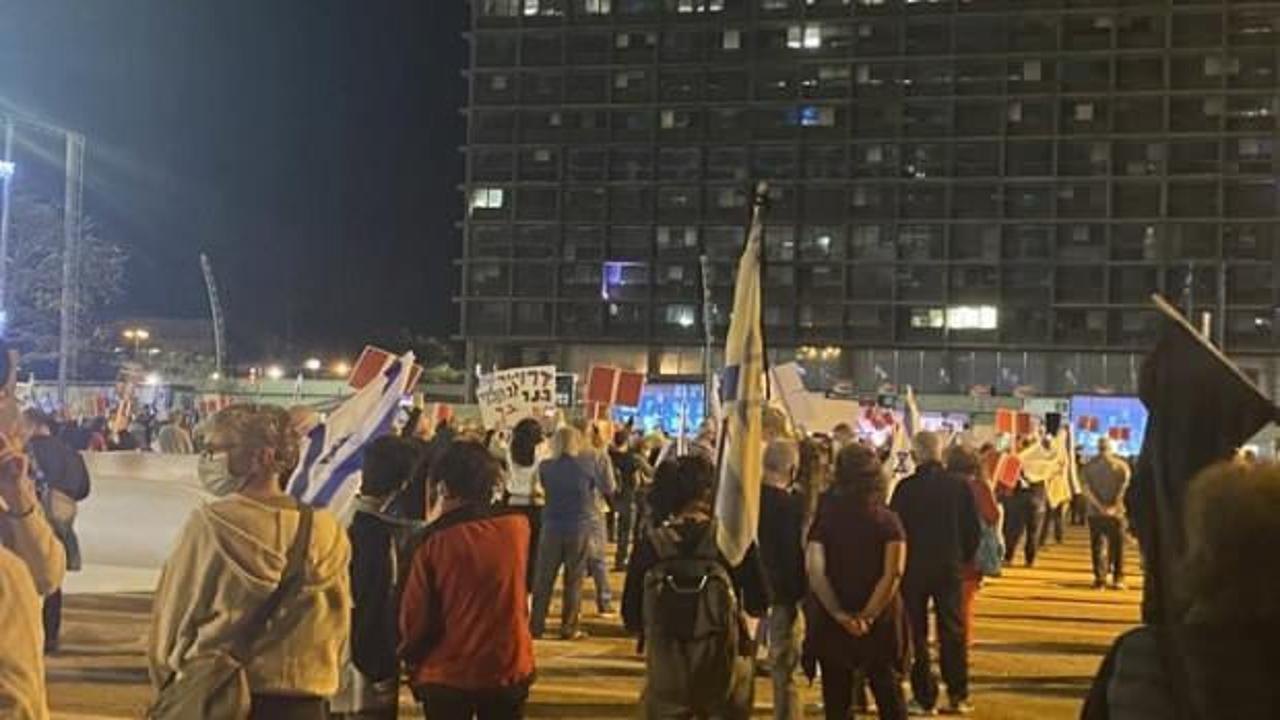 İsrail’de Netanyahu protestoları hız kesmiyor: Yolsuzluk hükümetine hayır diyoruz
