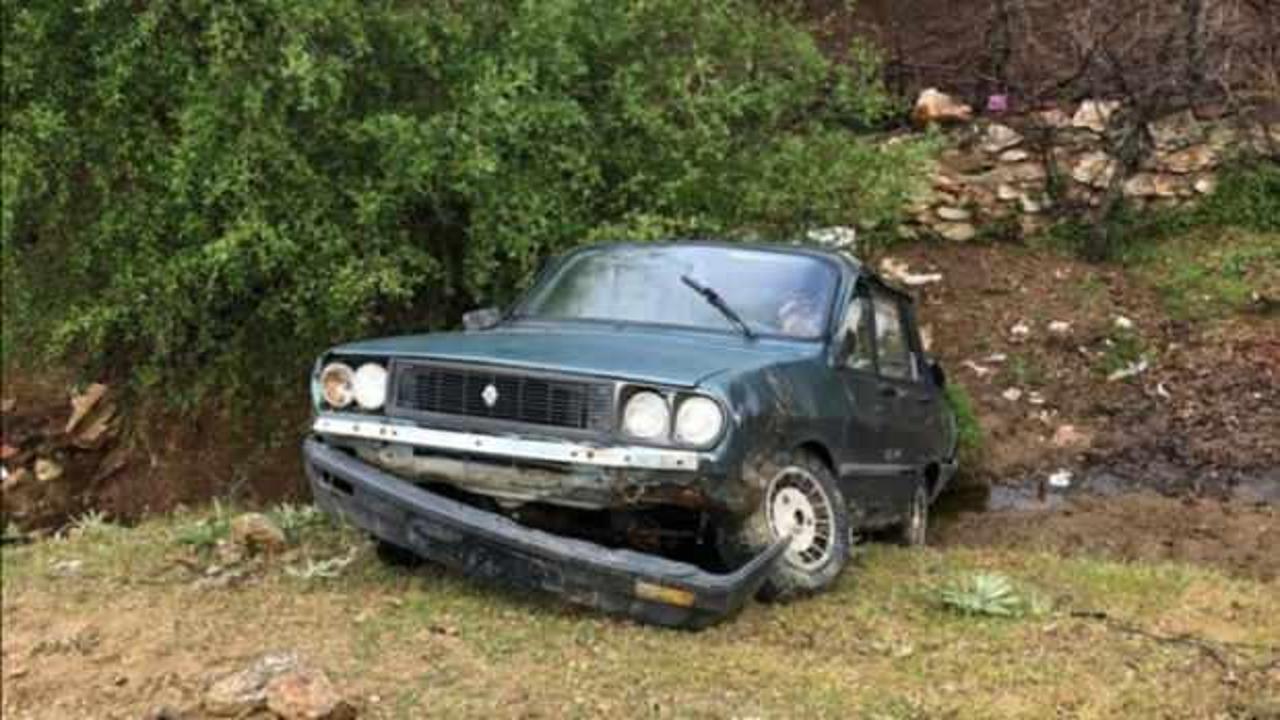 Manisa'da otomobil şarampole yuvarlandı: 1 yaralı