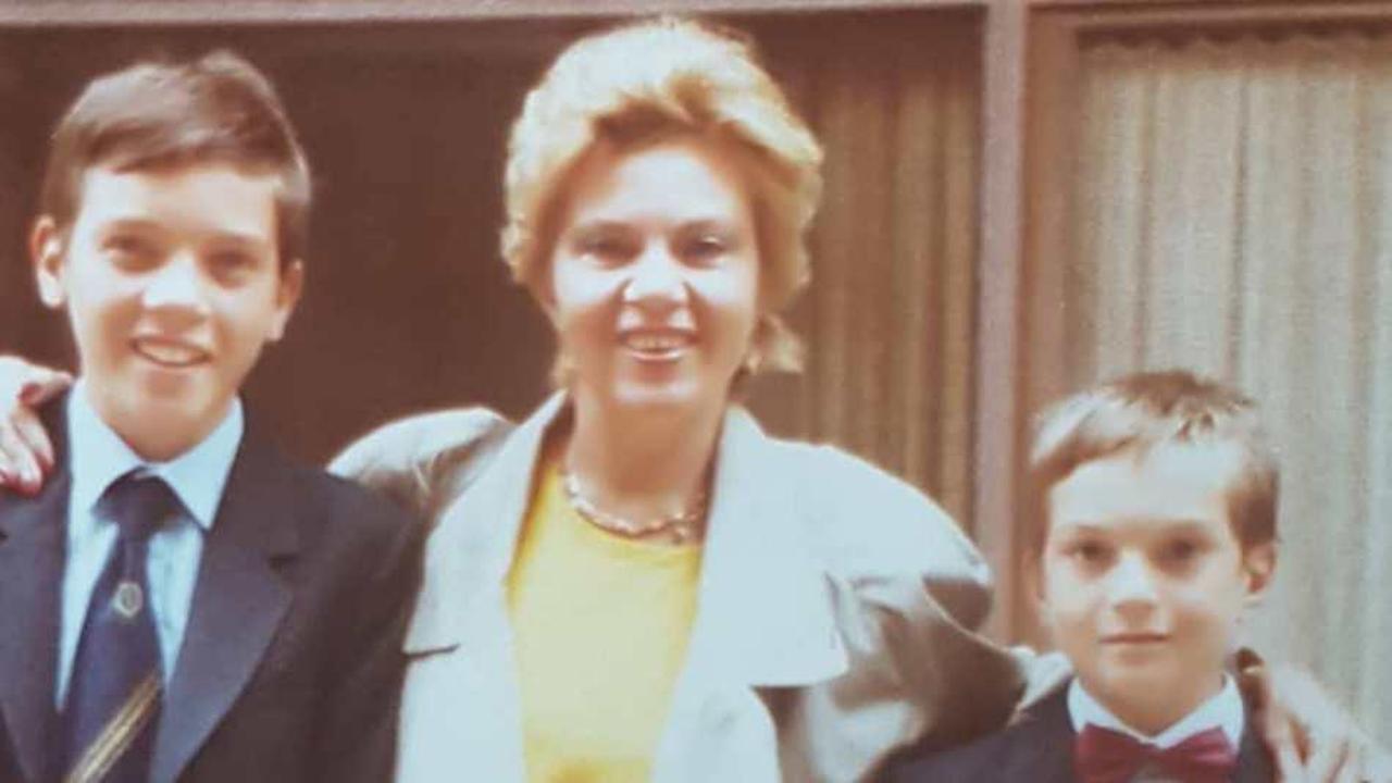 Nevra Serezli, oğulları Selim ve Murat Serezli'nin k&uuml;&ccedil;&uuml;kl&uuml;klerini paylaştı