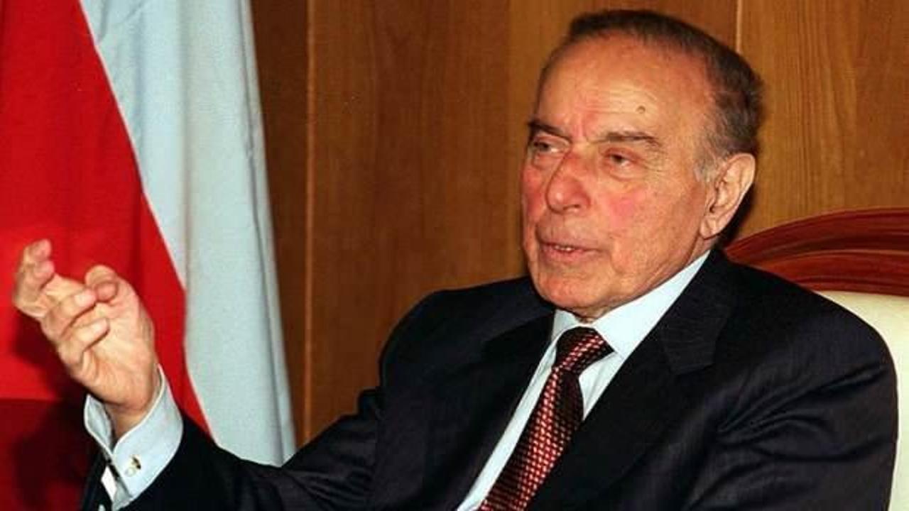 Azerbaycan'ın mimarı Haydar Aliyev, doğumunun 97'nci yılında saygı ve minnetle hatırlanıyor