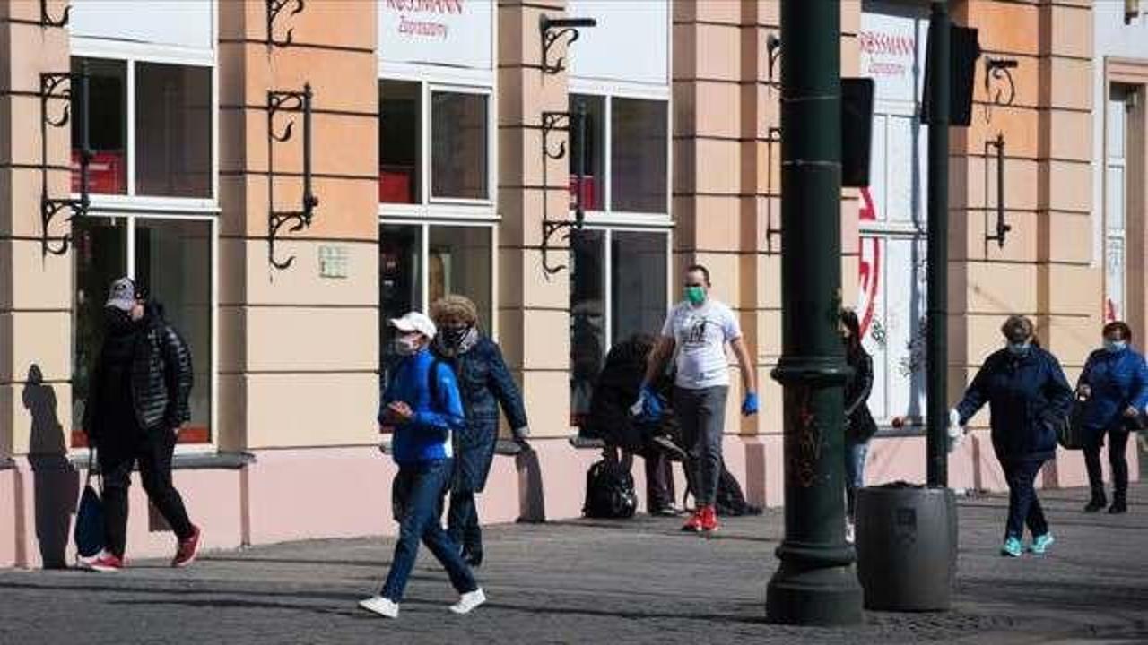 Polonya'da cumhurbaşkanlığı seçimi ertelendi