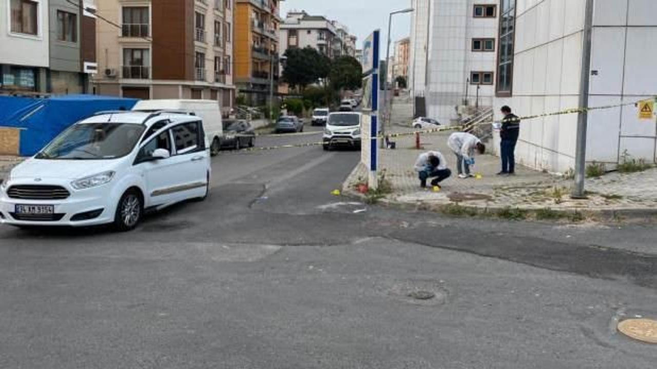 Maltepe'de ekmek dağıtan fırıncılara silahla saldırı: 2 yaralı