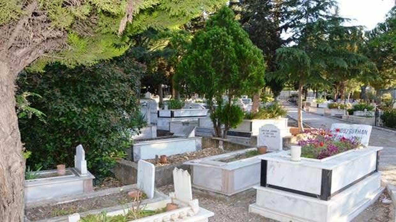 Bayramda mezarlık ziyaretleri yasak mı? Arefe ve bayram günü mezarlıklar açık mı?