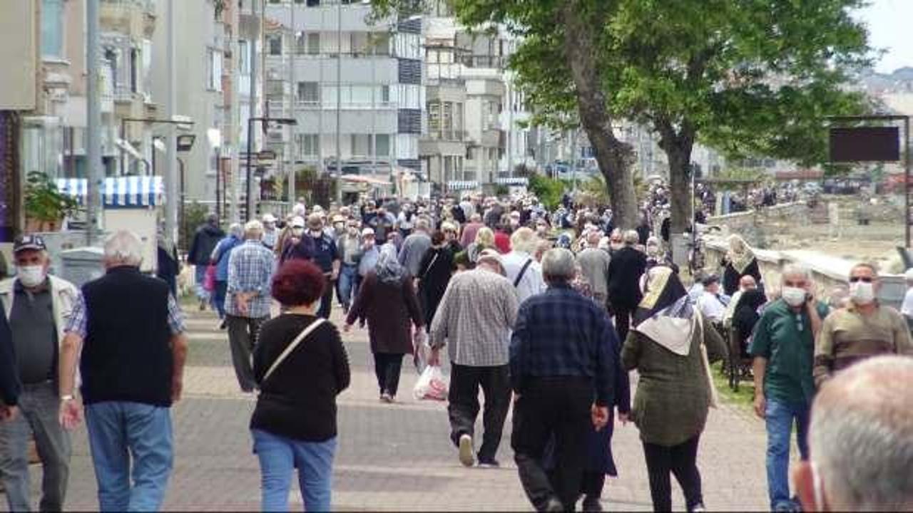 Bursa’da sahiller yaşlılarla doldu taştı