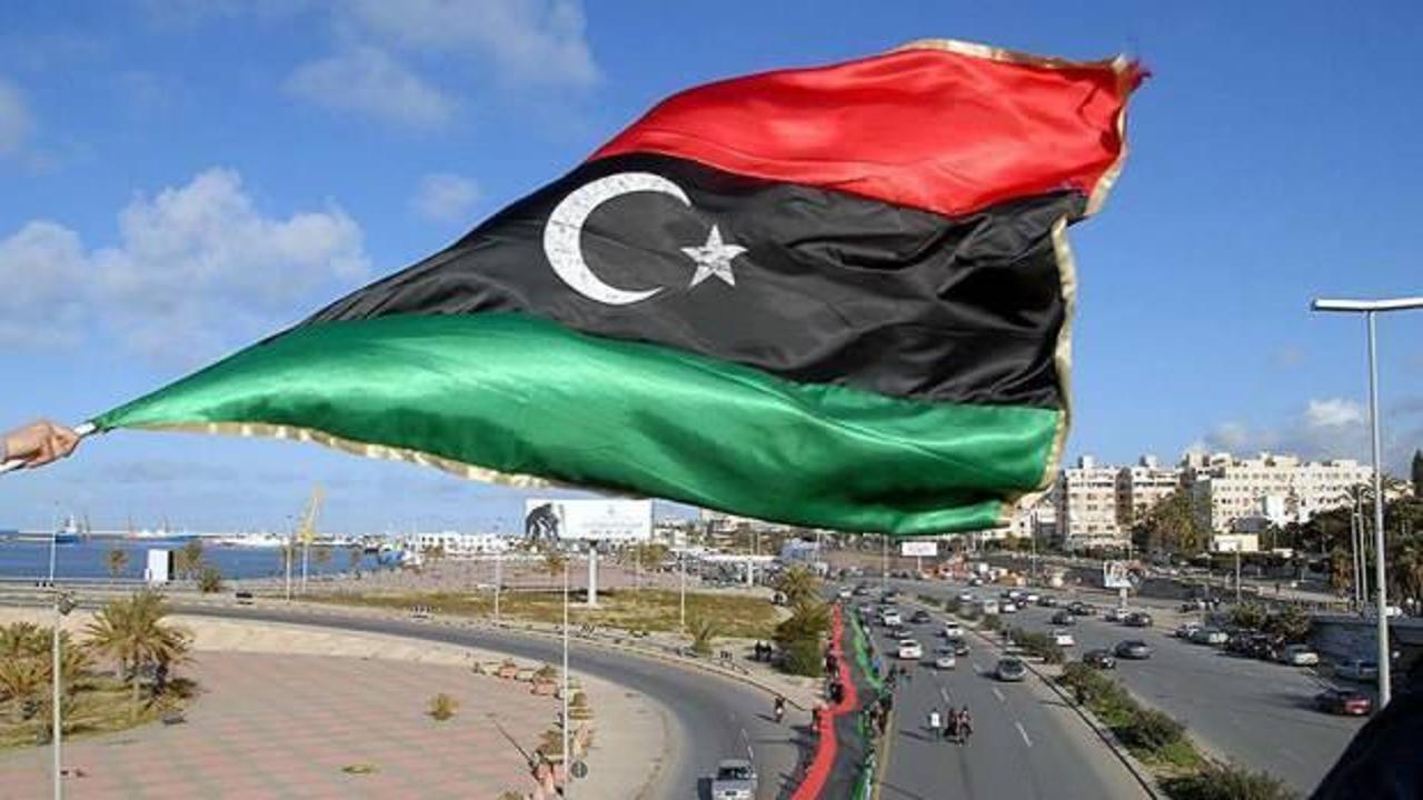 Libya ordusu BAE'nin zırhlı aracını imha etti