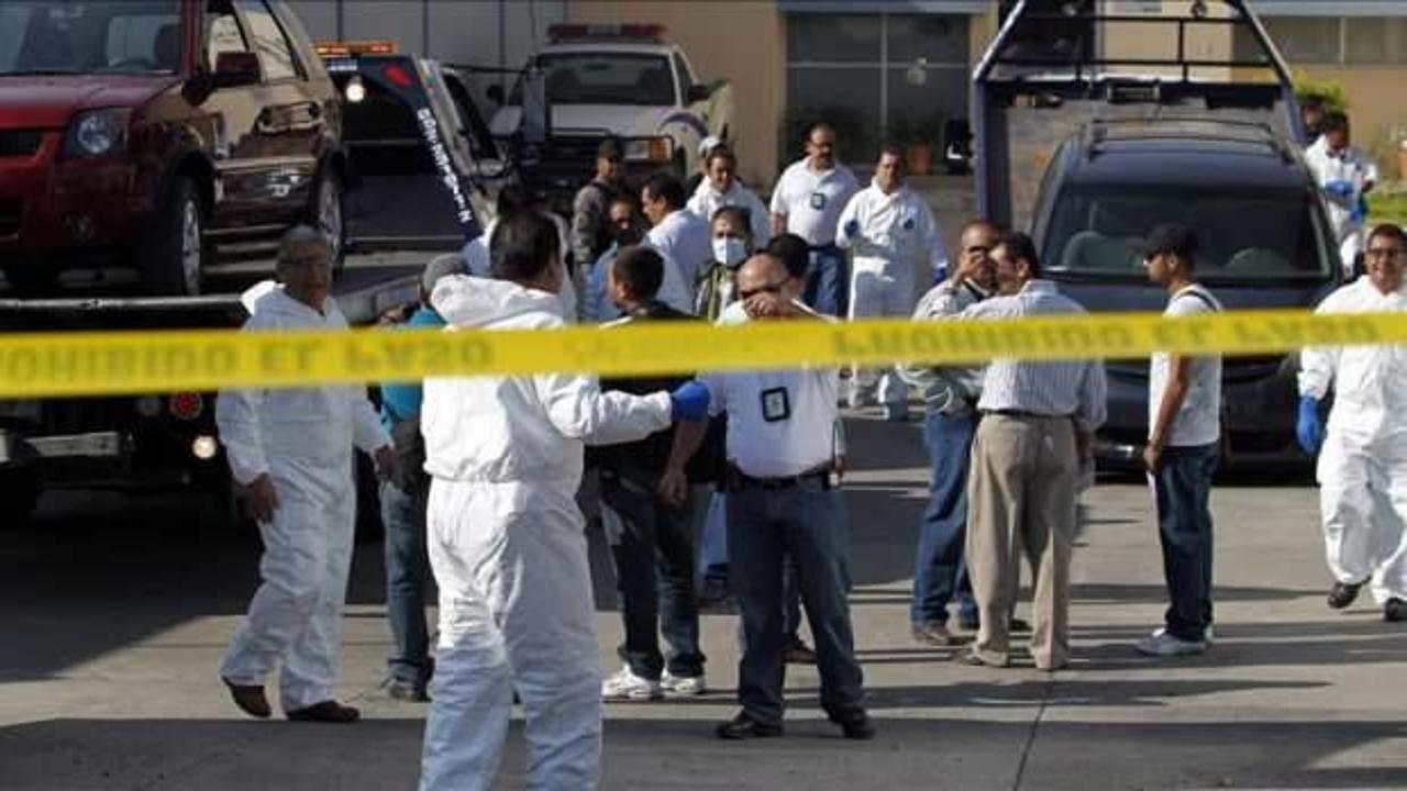Meksika'da uyuşturucu çeteleri birbirine girdi: 11 ölü