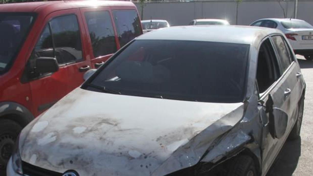 Otostop &ccedil;ektikleri aracı gasp ettiler