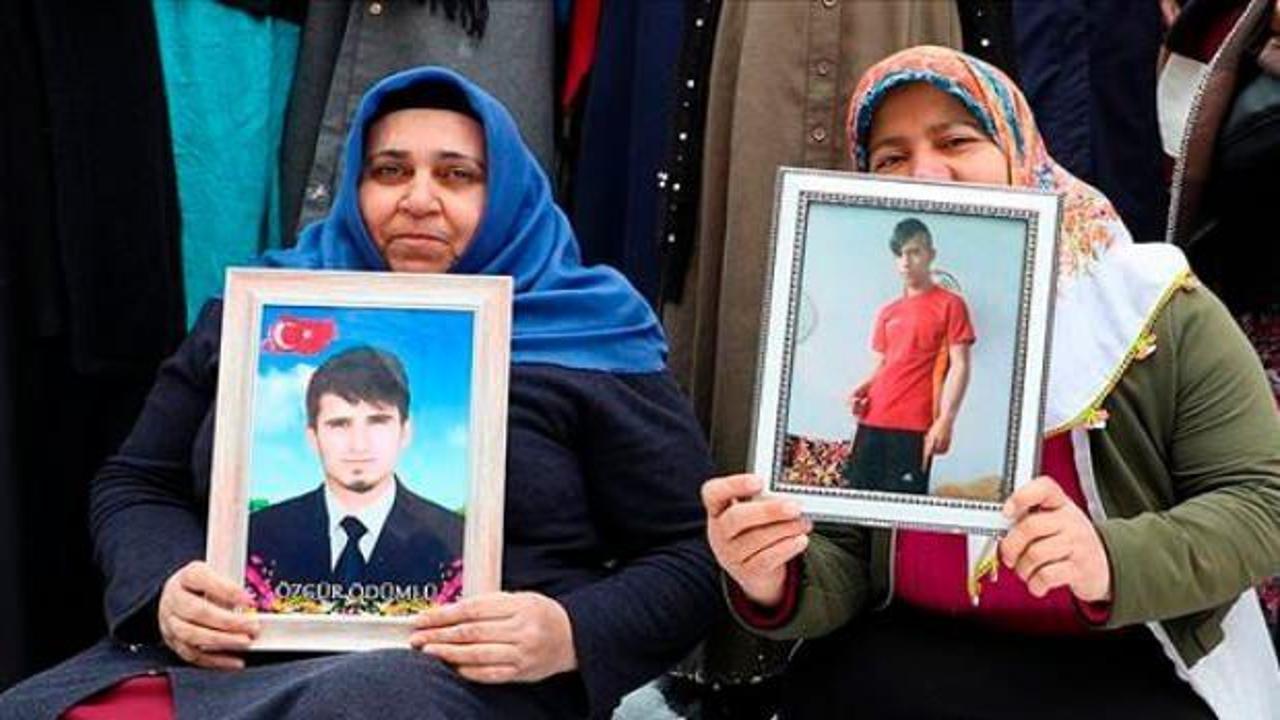 Diyarbakır anneleri HDP’lilerin tutuklanmasını sevinçle karşıladı