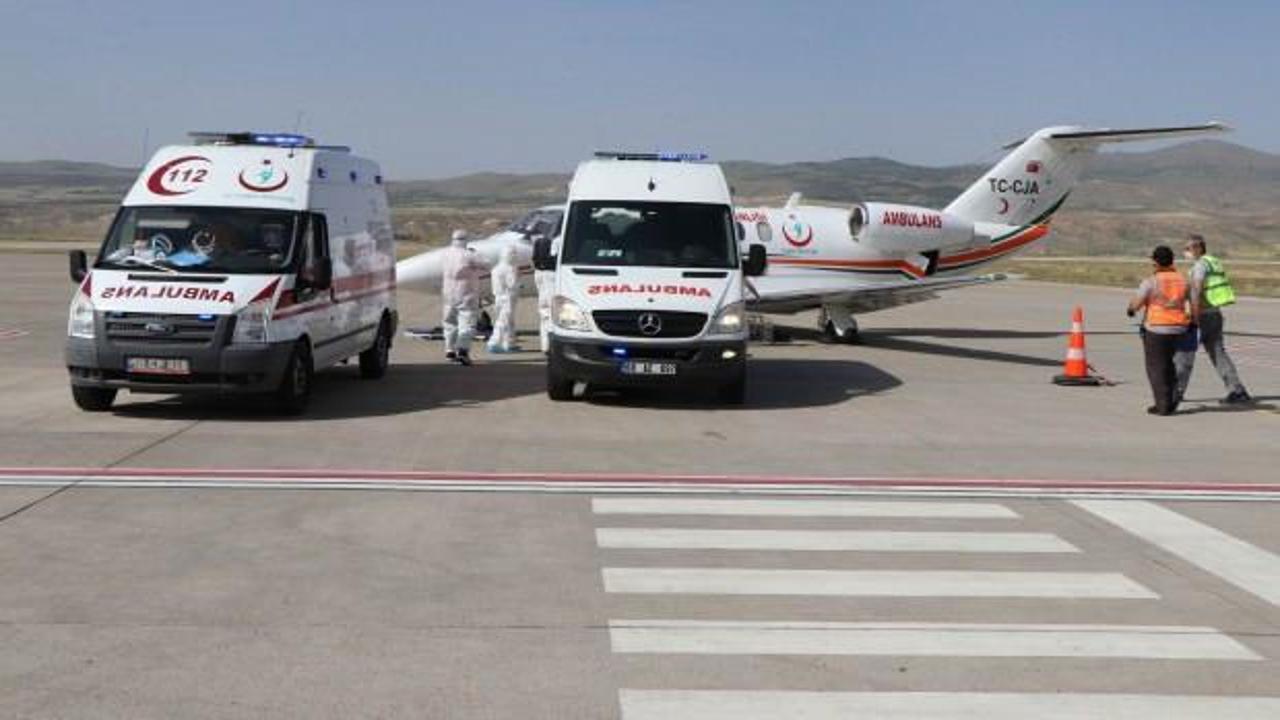 Ukrayna&rsquo;da d&uuml;şerek belini kıran gen&ccedil;, T&uuml;rkiye&rsquo;ye u&ccedil;ak ambulans ile getirildi