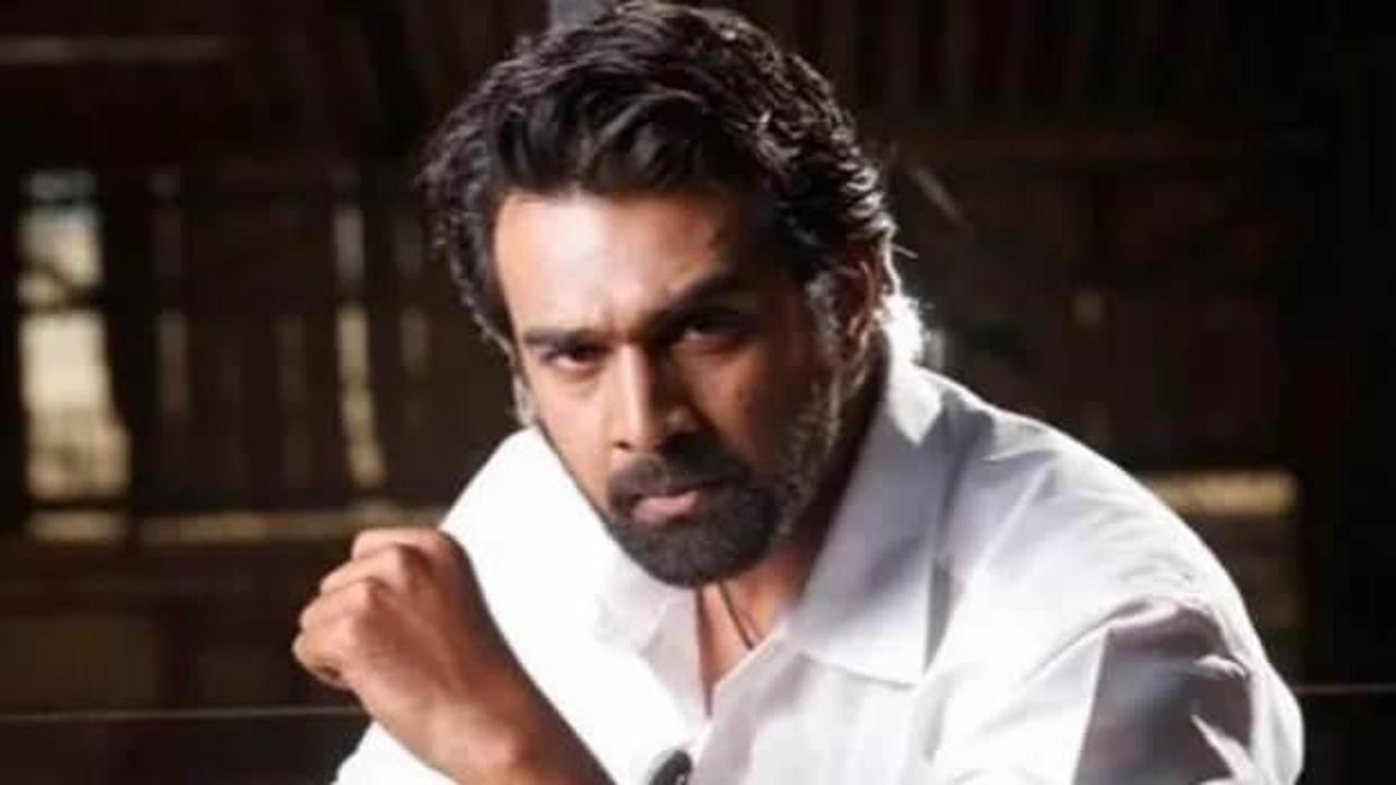 Bollywood'un star aktörü hayatını kaybetti