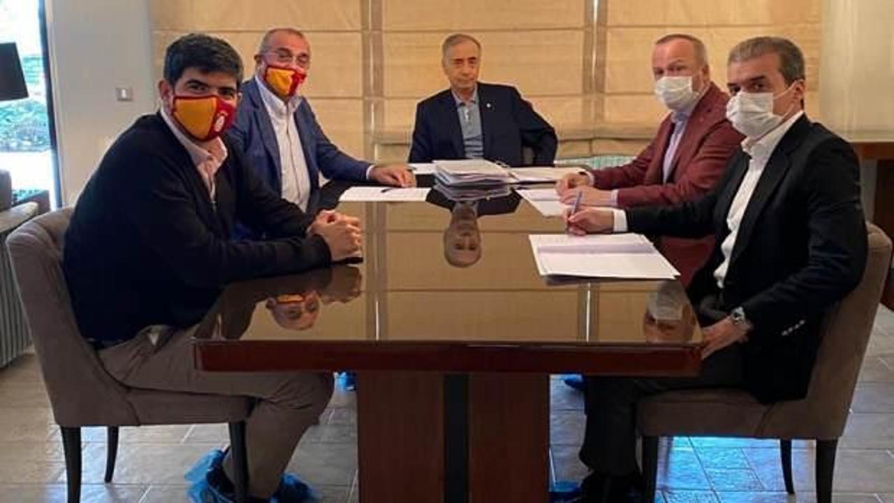 Galatasaray yöneticilerinden Mustafa Cengiz'e ziyaret